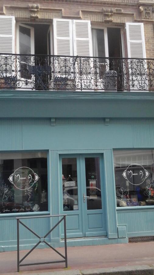 Trouville Centre 2 Pieces Balcon Sur Plage A 30 Metres Leilighet Eksteriør bilde
